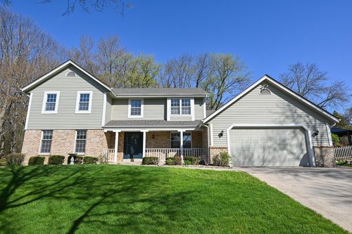 822 S Comanche Lane, Waukesha, WI, 53188 | Card Image