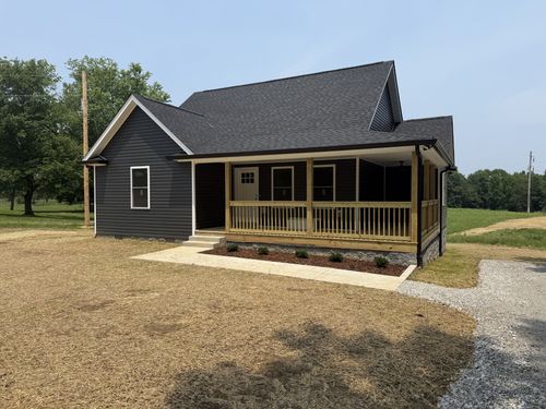 1940 Old Blacktop Rd, Mc Ewen, TN, 37101-5522 | Card Image