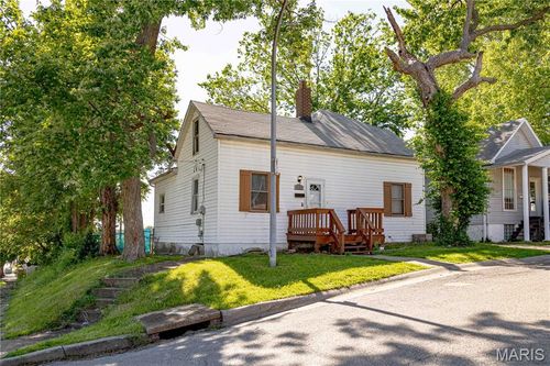 3702 Garnier Street, St Louis, MO, 63116 | Card Image