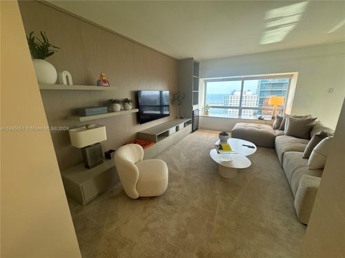 3601-1435 Brickell Ave, Miami, FL, 33131-3407 | Card Image