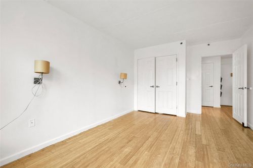 4b-837 Washington Avenue, New York, NY, 10451 | Card Image
