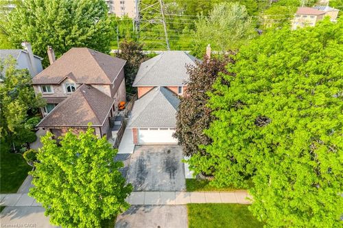 1294 Hammond St, Burlington, ON, L7S2C5 | Card Image