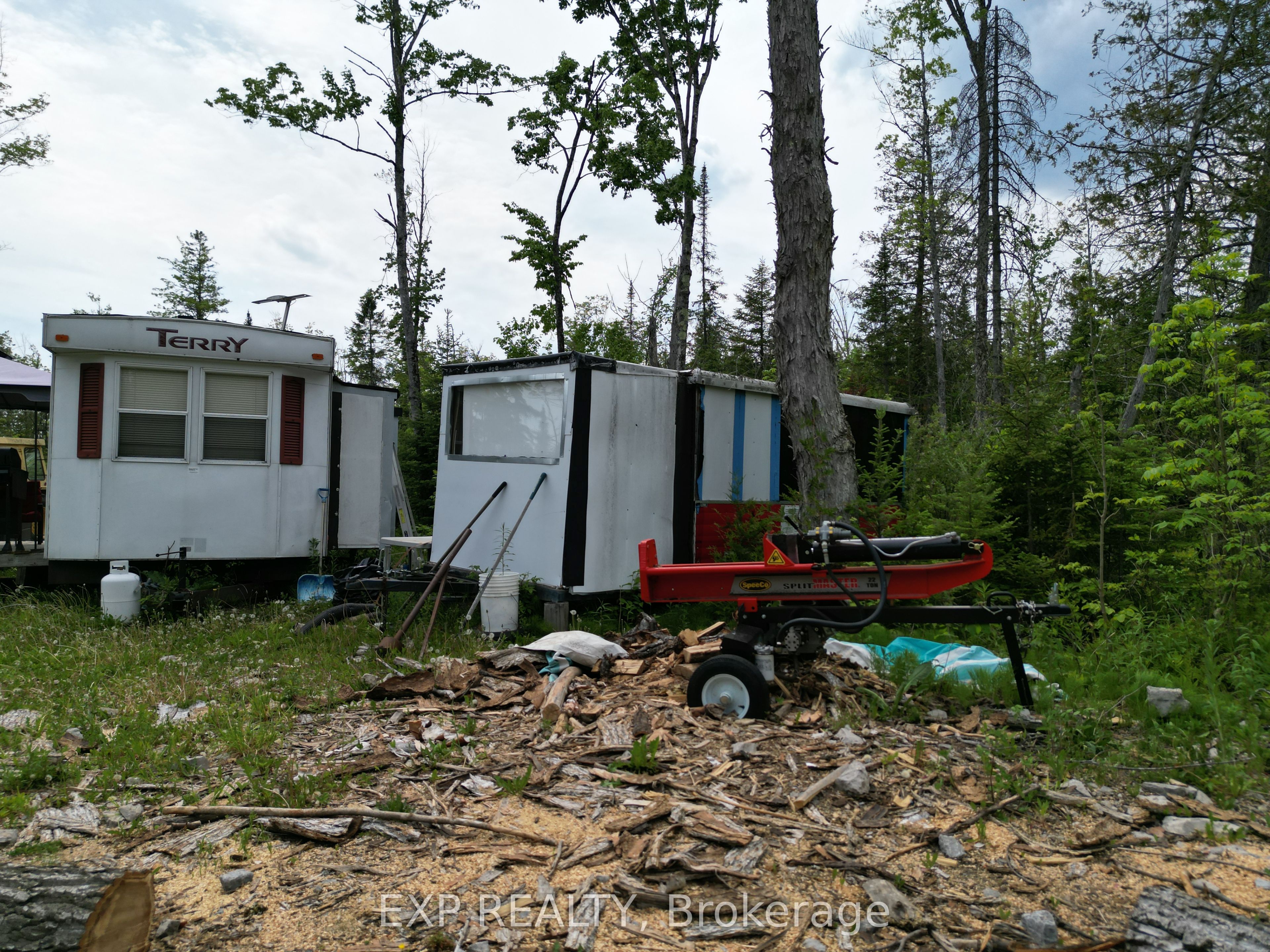 Residential in Kawartha Lakes 5