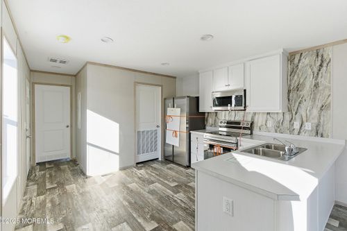 20 Marcia Memorial Cir, Jackson, NJ, 08527-3071 | Card Image