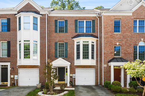 135 Wootton Oaks Ct, Rockville, MD, 20852-6203 | Card Image