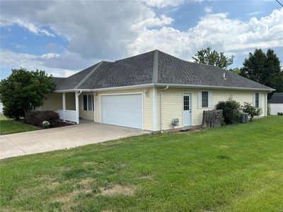 802 N Allen, House other with 3 bedrooms, 2 bathrooms and null parking in Centralia MO | Image 2