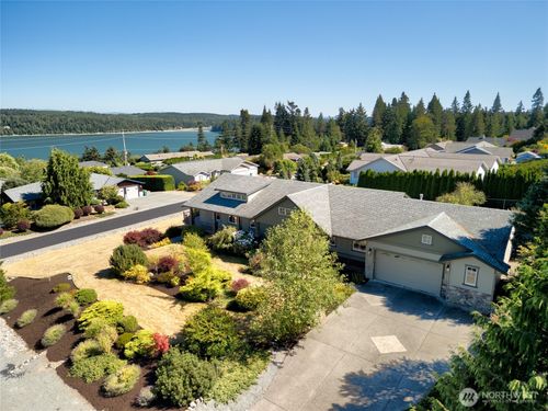 7380 Sunrise Estate Dr, Anacortes, WA, 98221-8380 | Card Image
