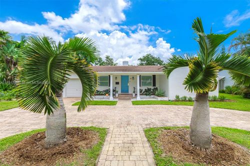65 Ne 107th St, Miami Shores, FL, 33161-7029 | Card Image