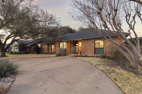 6139 Yellow Rock Trl, Dallas, TX, 75248-4941 | Card Image