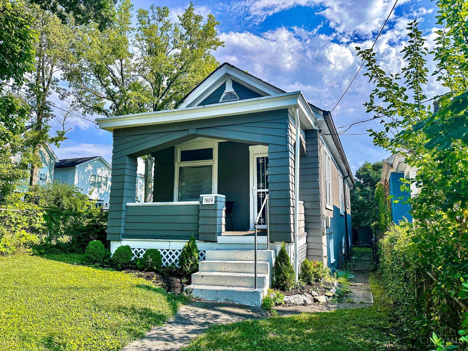 Pogue Ave, Cincinnati, OH 45208