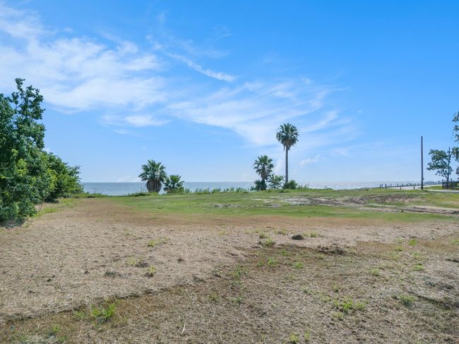 4215 Bayshore Dr, Home with 0 bedrooms, 0 bathrooms and null parking in Bacliff TX | Image 5