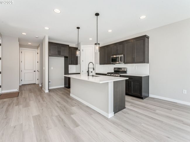 917 Nw 178 Th Way, House other with 3 bedrooms, 3 bathrooms and 2 parking in Ridgefield WA | Image 8