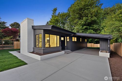 10012 8th Ave Nw, Seattle, WA, 98177-5102 | Card Image
