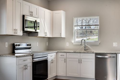 348 Kristen Ct, Columbia, TN, 38401-2185 | Card Image