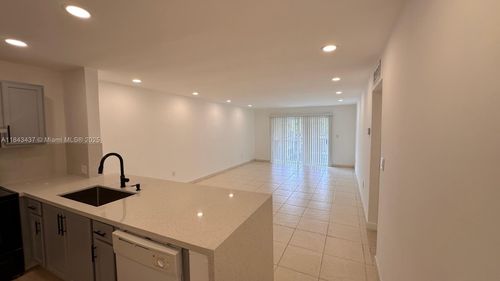 b414-11925 Ne 2nd Ave, Miami, FL, 33161-6171 | Card Image
