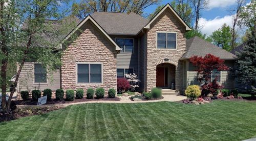 1528 Newcomer Rd, Columbus, OH, 43235-1124 | Card Image