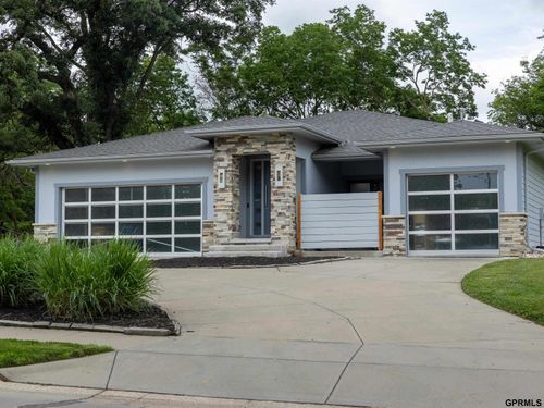 201 Bellevue Blvd N, Bellevue, NE, 68005-4947 | Card Image