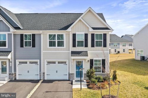 158 Bibury St, MARTINSBURG, WV, 25405-4314 | Card Image