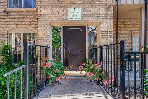219-4312 Bellaire Drive S, Fort Worth, TX, 76109 | Card Image