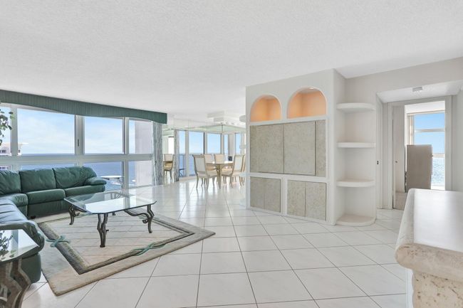 APT-2508 - 1360 S Ocean Blvd, Condo with 2 bedrooms, 3 bathrooms and null parking in Pompano Beach FL | Image 17