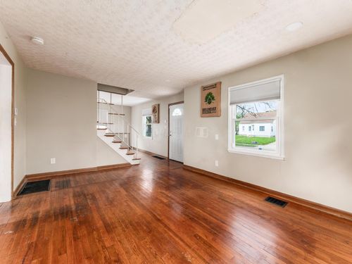 1167 Duxberry Ave, Columbus, OH, 43211-2119 | Card Image