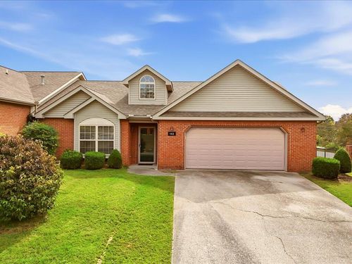 102 Creed Way, New Tazewell, TN, 37825-8322 | Card Image