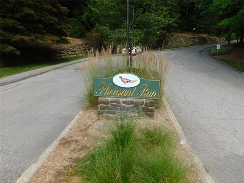 42 Touchstone Way, Millwood, NY, 10546-1115 | Card Image