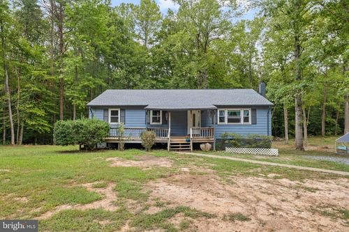 1707 Signboard Rd, BUMPASS, VA, 23024-3645 | Card Image