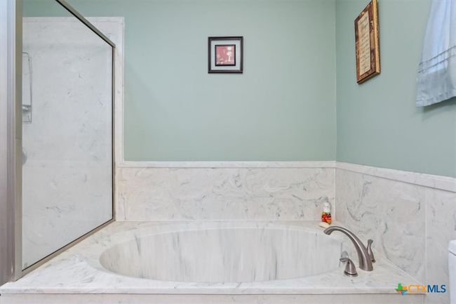 8 W Aztec Ln, House other with 3 bedrooms, 2 bathrooms and null parking in Belton TX | Image 24