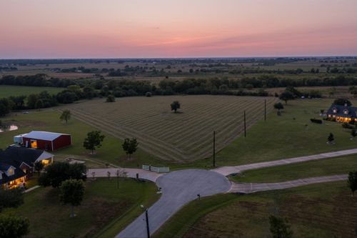 33369 Black Falcon Ct, Waller, TX, 77484-5716 | Card Image