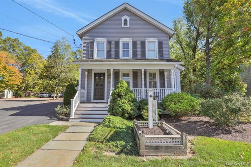 46 N Chestnut St, New Paltz, NY, 12561-1405 | Card Image