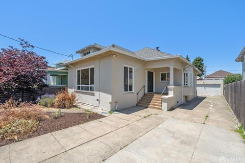 882 56th St, Oakland, CA, 94608-3234 | Card Image