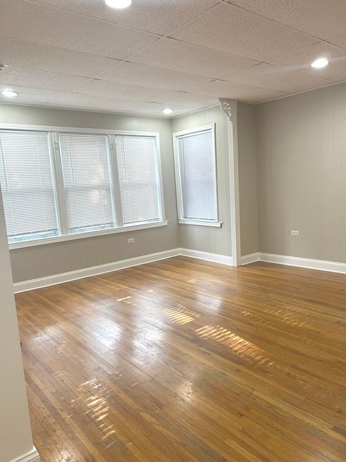 1-1403 Maplewood Ave, Chicago, IL, 60622-1642 | Card Image
