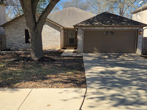 8642 Park Olympia, Universal City, TX, 78148-3256 | Card Image