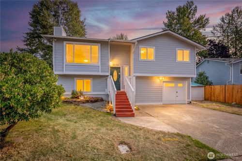 5532 34th Street Loop Ne, Tacoma, WA, 98422-3106 | Card Image
