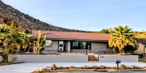 1264 W Bloomington Dr N, St. George, UT, 84790-7654 | Card Image