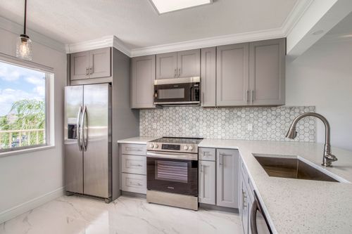 406-6795 Huntington Ln, Delray Beach, FL, 33446-3037 | Card Image