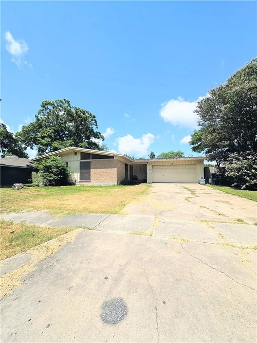 3225 Orlando Dr, Corpus Christi, TX, 78411-3336 | Card Image