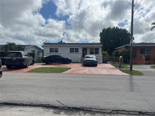 9026 Sw 34th St, Miami, FL, 33165-4243 | Card Image