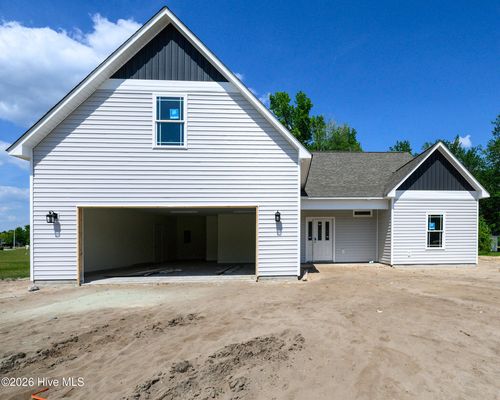 303 Ramonas Lake Ct, New Bern, NC, 28560-8964 | Card Image