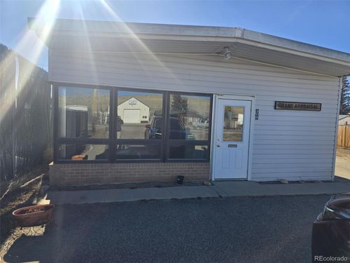 908 Park Ave, Kremmling, CO, 80459-5292 | Card Image