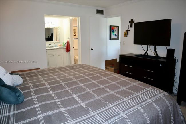 APT-301R - 3776 Inverrary Blvd, Condo with 2 bedrooms, 2 bathrooms and null parking in Lauderhill FL | Image 8