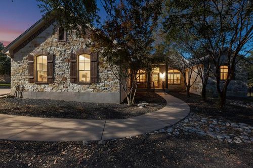 121 Quarry Park Cv, Liberty Hill, TX, 78642-4029 | Card Image