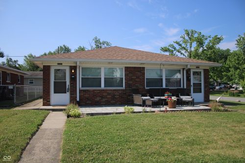 2121 Main St, Beech Grove, IN, 46107-1423 | Card Image