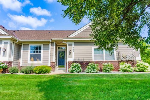 988 Daylily Dr, Victoria, MN, 55386-9801 | Card Image