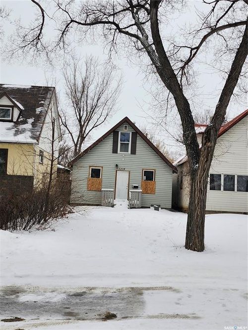 1218 Cameron St, Regina, SK, S4T2T1 | Card Image