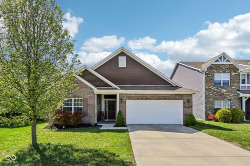 2418 Bridlewood Dr, Franklin, IN, 46131-5522 | Card Image