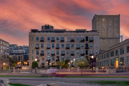 unit-704-150 Portland Ave, Minneapolis, MN, 55401-2624 | Card Image