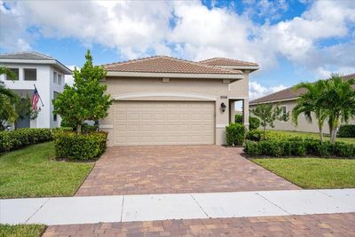 9154 Sw Michele Way, House other with 3 bedrooms, 2 bathrooms and null parking in Port St. Lucie FL | Image 3