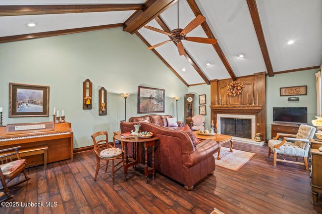 4524 7 Th St, House other with 3 bedrooms, 3 bathrooms and null parking in Lubbock TX | Image 8